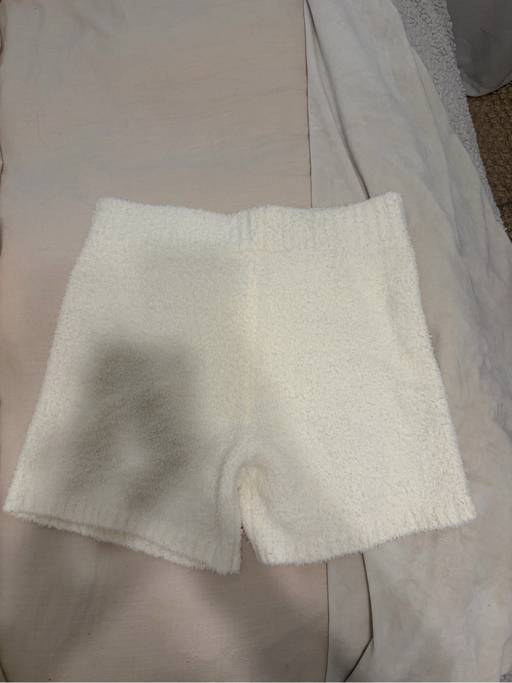 NEVER WORN SKIMS Cozy Cream Knit Lounge Shorts